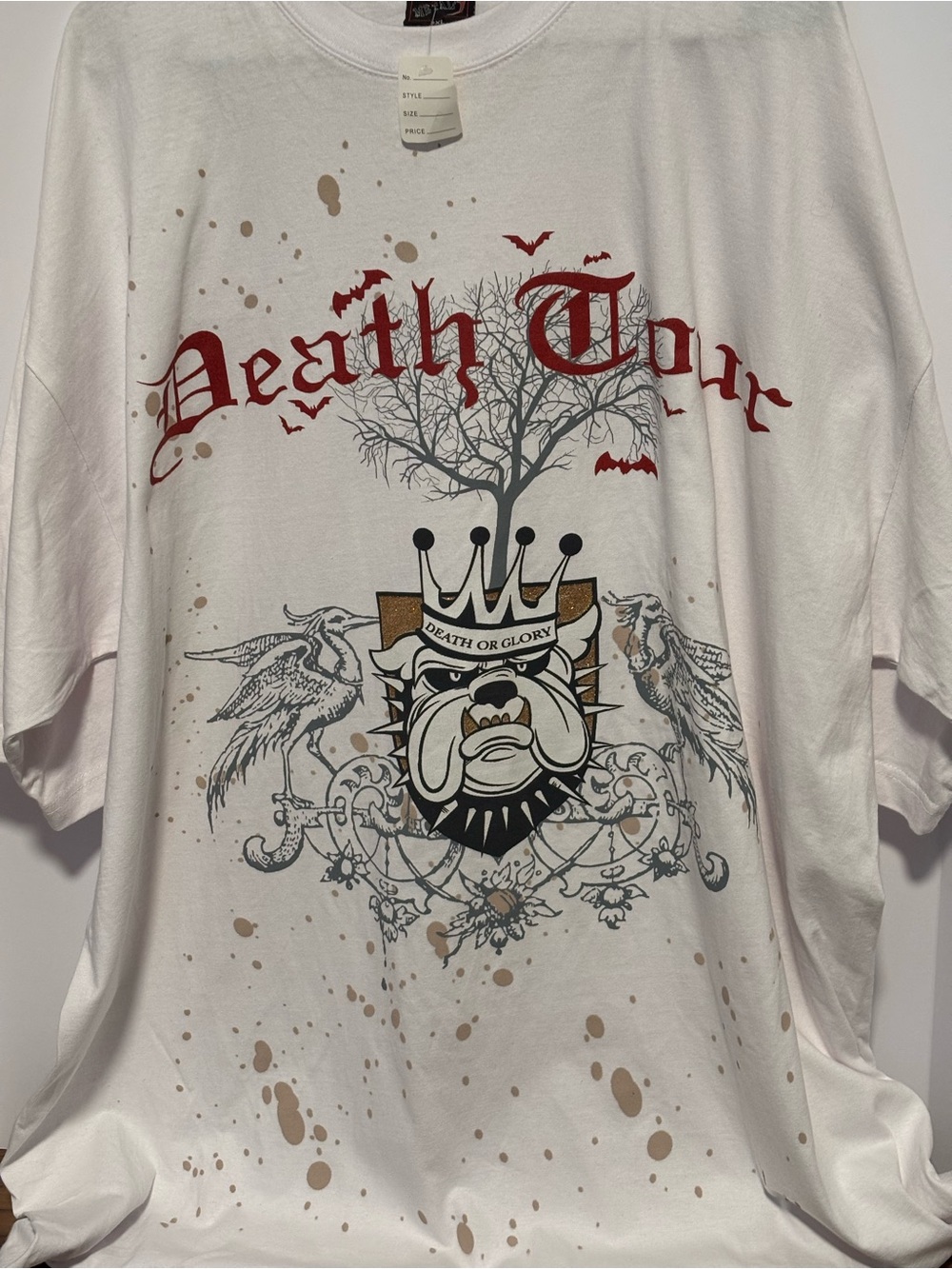 Source Unknown White Crewneck Tee with Red & Tan Graphic